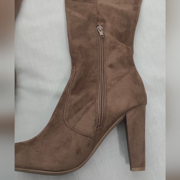 Charlotte Russe  Amaya Thigh High Suede Boots with High Heel - NWT - Size 9 - Picture 7 of 13
